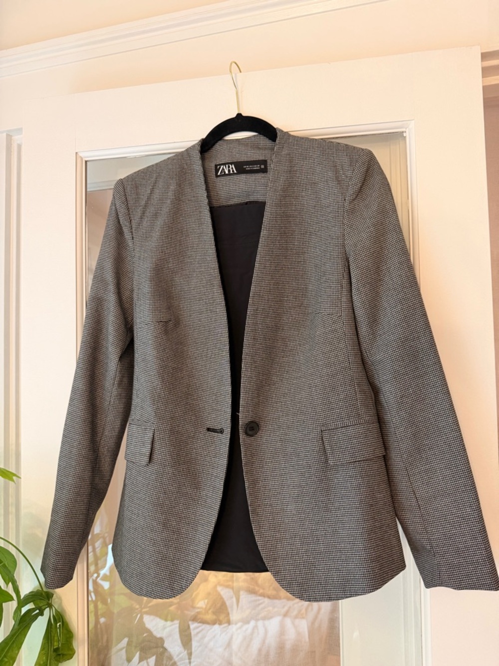 ZARA Men's Black and Gray Micro-Check Blazer